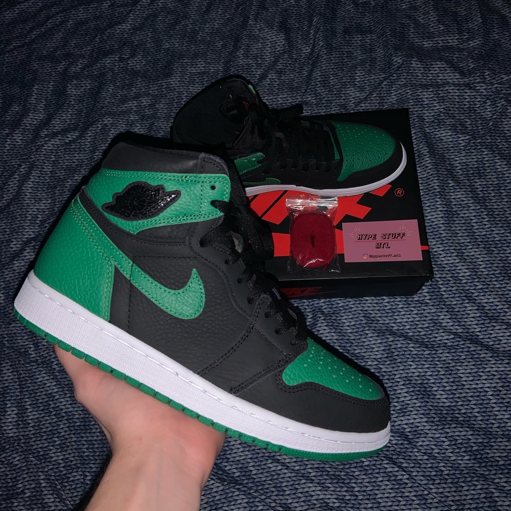 Air Jordan 1 Pine Green